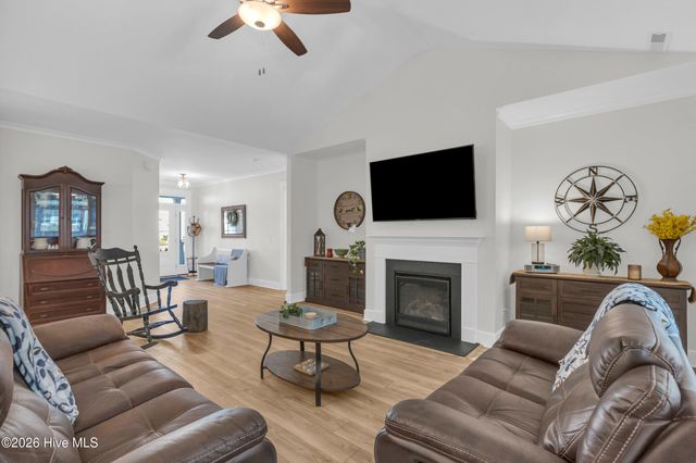 452 Beaumont Oaks Drive, Wilmington, NC 28411