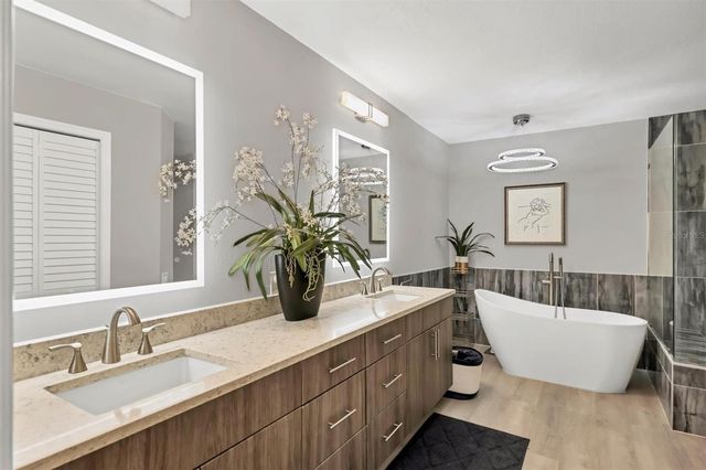 7608 FAIRWAY WOODS DRIVE 206, Sarasota, FL 34238