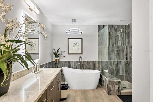 7608 FAIRWAY WOODS DRIVE 206, Sarasota, FL 34238