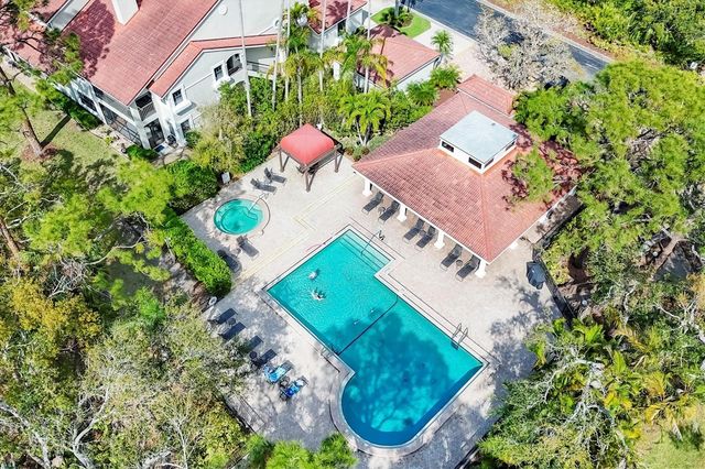 7608 FAIRWAY WOODS DRIVE 206, Sarasota, FL 34238