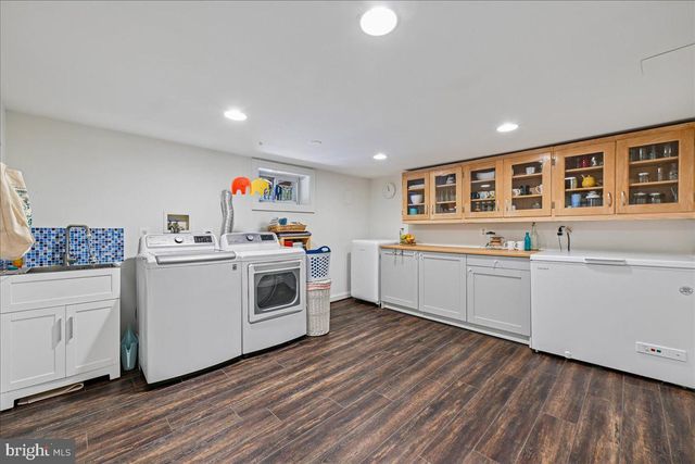 10211 BROOKMOOR DR, Silver Spring, MD 20901