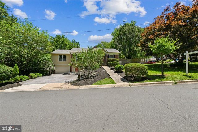 10211 BROOKMOOR DR, Silver Spring, MD 20901