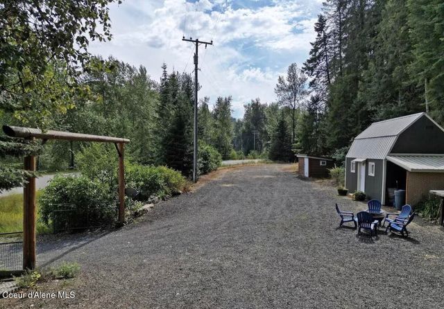 19118 St Joe River Rd, Calder, ID 83808