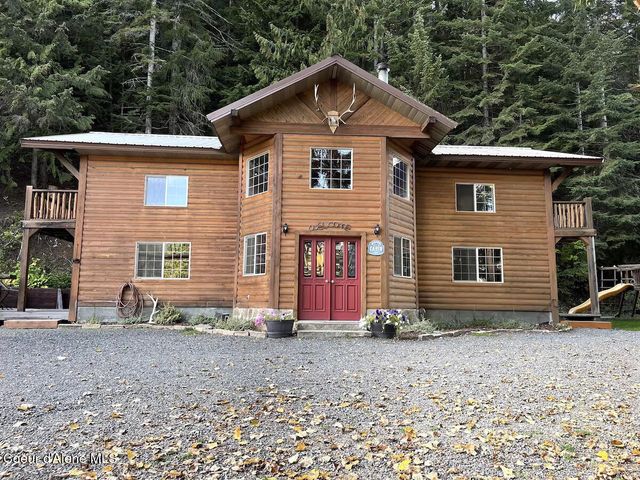 19118 St Joe River Rd, Calder, ID 83808