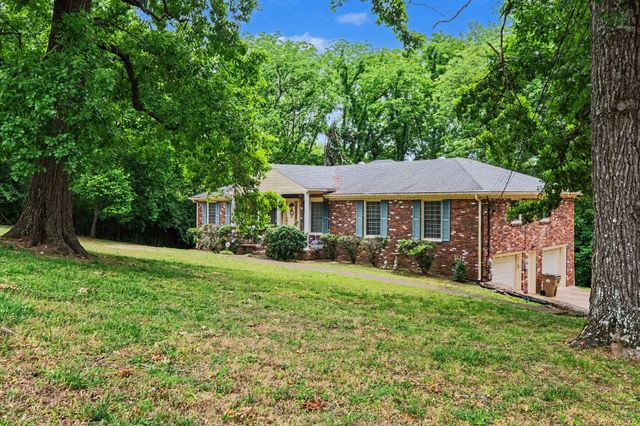 900 Plateau Pkwy, Nashville, TN 37205
