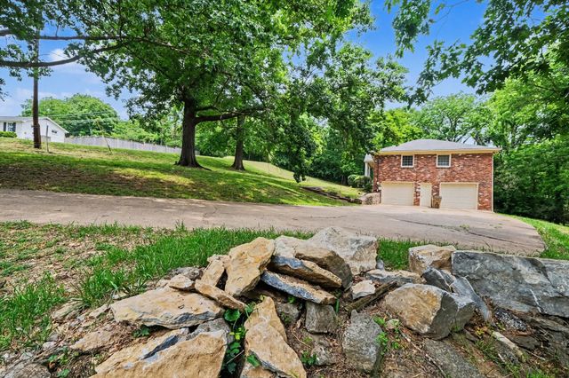 900 Plateau Pkwy, Nashville, TN 37205