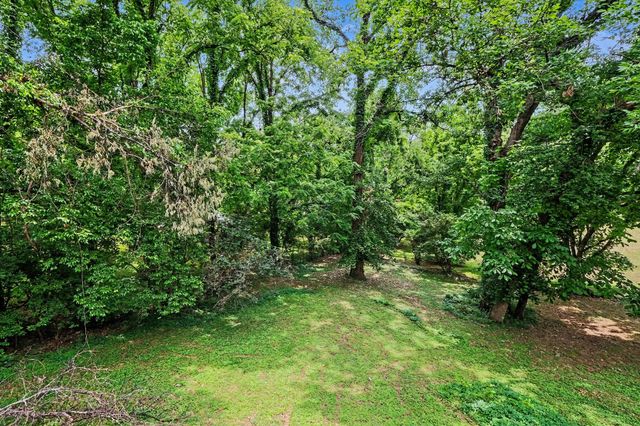 900 Plateau Pkwy, Nashville, TN 37205