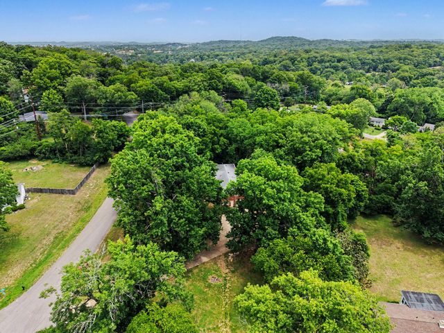 900 Plateau Pkwy, Nashville, TN 37205