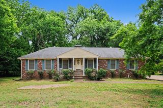 900 Plateau Pkwy, Nashville, TN 37205