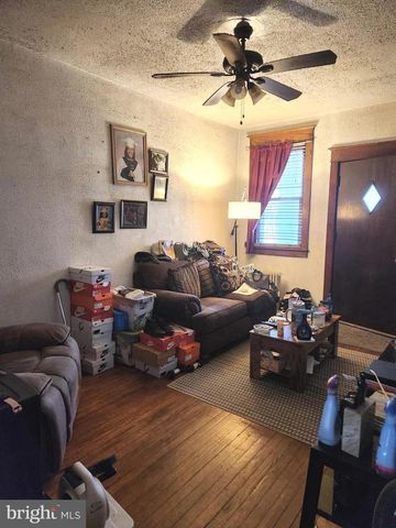 942 MORTON ST, Camden, NJ 08104