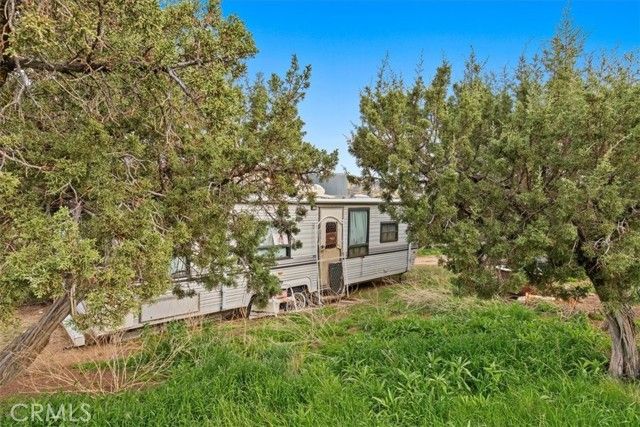 32301 Angeles Forest, Palmdale, CA 93550