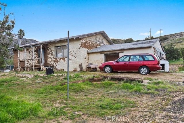 32301 Angeles Forest, Palmdale, CA 93550