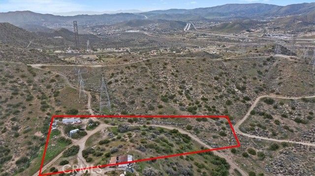 32301 Angeles Forest, Palmdale, CA 93550