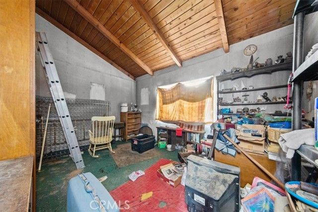 32301 Angeles Forest, Palmdale, CA 93550