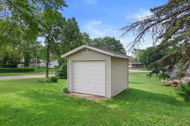5590 Leroy LANE, Greendale, WI 53129