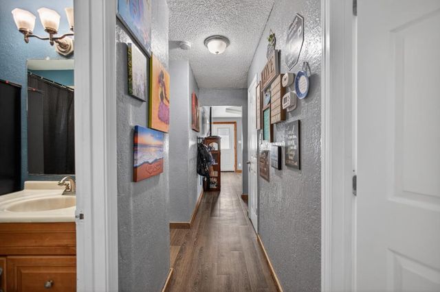 724 Dabney Ave, Rio Linda, CA 95673