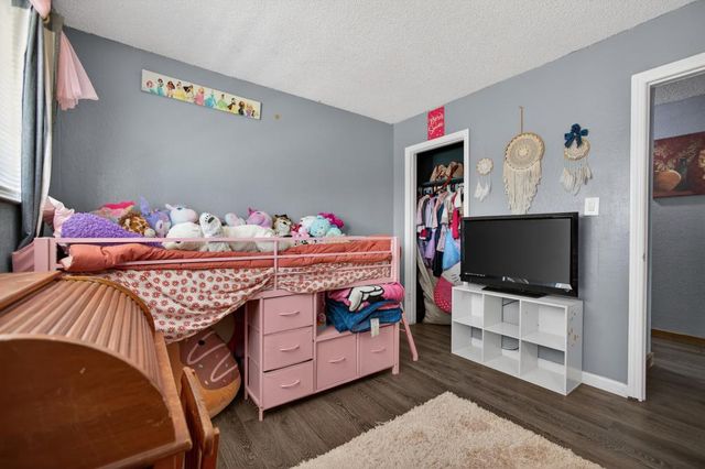 724 Dabney Ave, Rio Linda, CA 95673