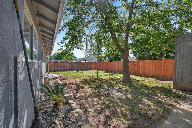 724 Dabney Ave, Rio Linda, CA 95673