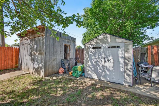 724 Dabney Ave, Rio Linda, CA 95673