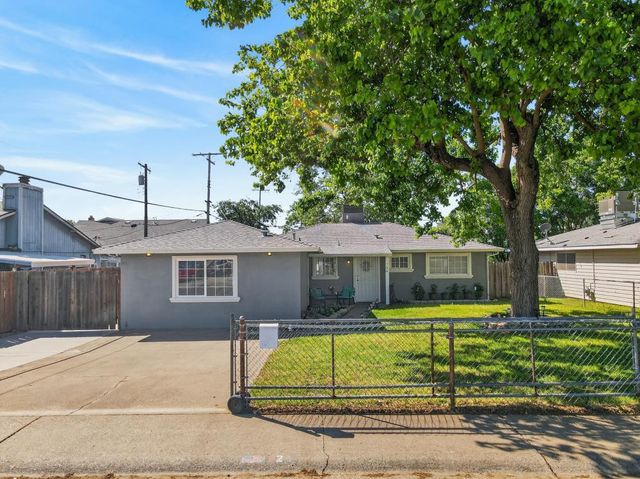 724 Dabney Ave, Rio Linda, CA 95673