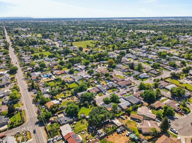 724 Dabney Ave, Rio Linda, CA 95673