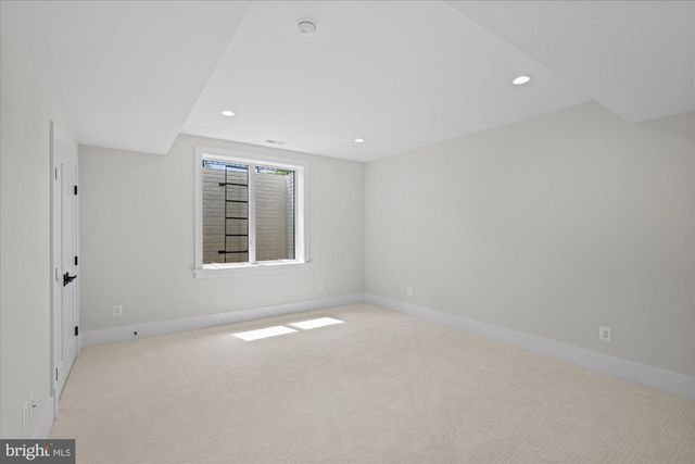 6523 ELMHIRST DR, Falls Church, VA 22043