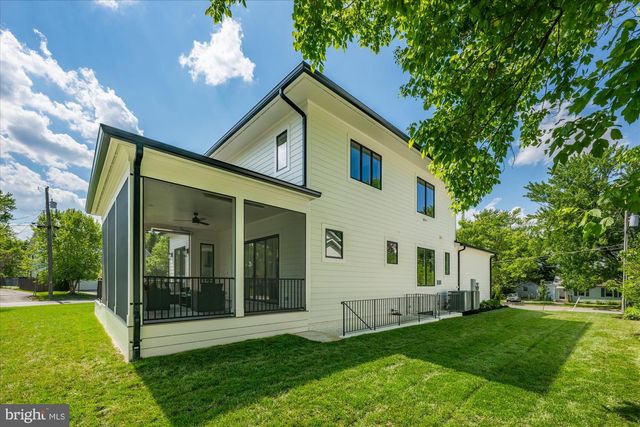 6523 ELMHIRST DR, Falls Church, VA 22043