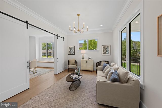 6523 ELMHIRST DR, Falls Church, VA 22043