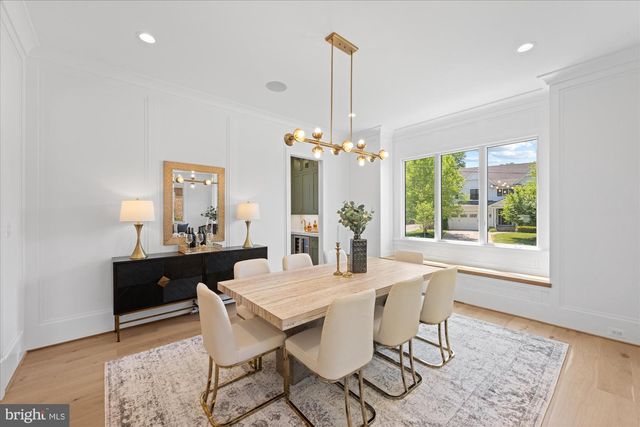6523 ELMHIRST DR, Falls Church, VA 22043
