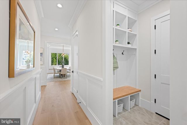 6523 ELMHIRST DR, Falls Church, VA 22043