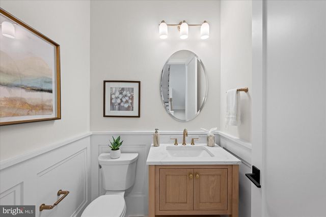 6523 ELMHIRST DR, Falls Church, VA 22043