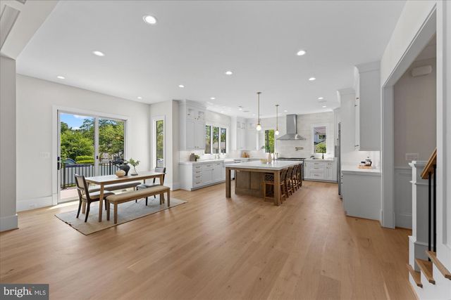 6523 ELMHIRST DR, Falls Church, VA 22043