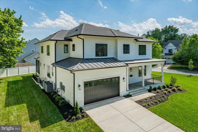 6523 ELMHIRST DR, Falls Church, VA 22043