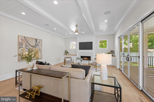 6523 ELMHIRST DR, Falls Church, VA 22043