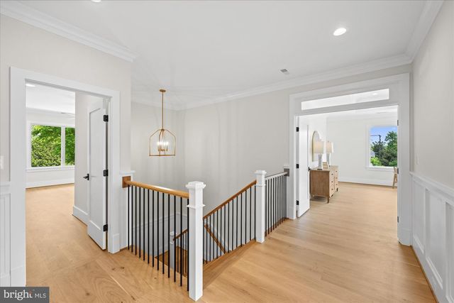 6523 ELMHIRST DR, Falls Church, VA 22043