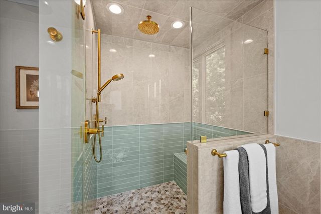 6523 ELMHIRST DR, Falls Church, VA 22043