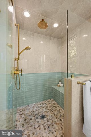 6523 ELMHIRST DR, Falls Church, VA 22043