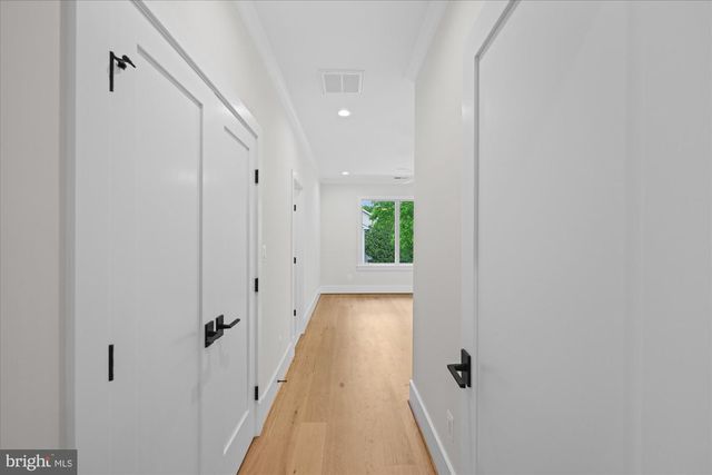 6523 ELMHIRST DR, Falls Church, VA 22043