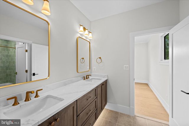 6523 ELMHIRST DR, Falls Church, VA 22043