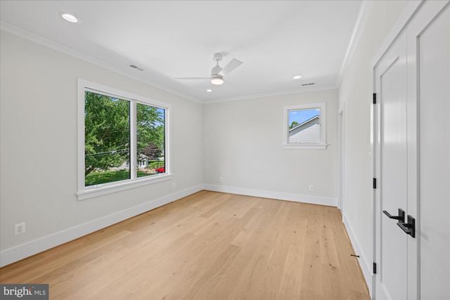 6523 ELMHIRST DR, Falls Church, VA 22043