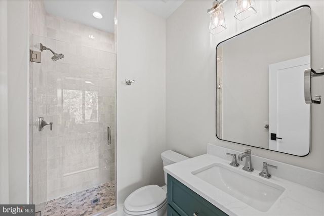 6523 ELMHIRST DR, Falls Church, VA 22043