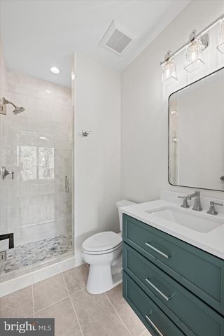 6523 ELMHIRST DR, Falls Church, VA 22043