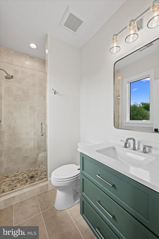 6523 ELMHIRST DR, Falls Church, VA 22043