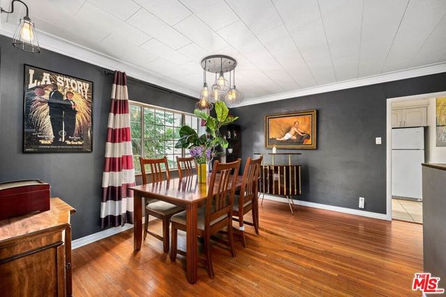 2302 Berkeley Avenue, Los Angeles, CA 90026