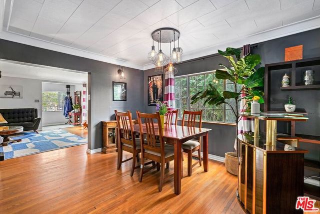 2302 Berkeley Avenue, Los Angeles, CA 90026