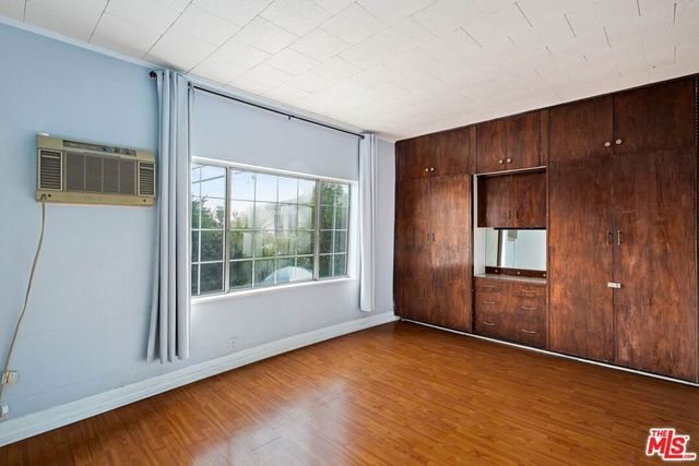 2302 Berkeley Avenue, Los Angeles, CA 90026