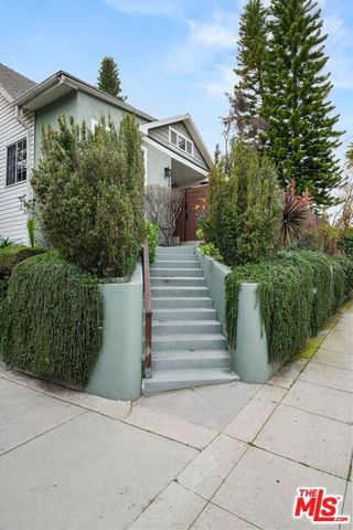 2302 Berkeley Avenue, Los Angeles, CA 90026