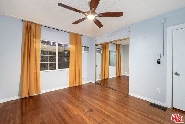 2302 Berkeley Avenue, Los Angeles, CA 90026