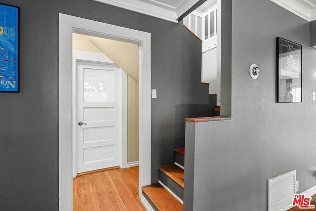 2302 Berkeley Avenue, Los Angeles, CA 90026