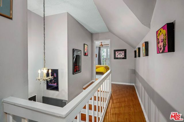 2302 Berkeley Avenue, Los Angeles, CA 90026